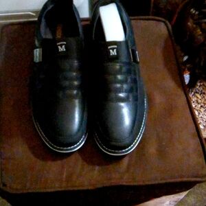 Men. Shoes